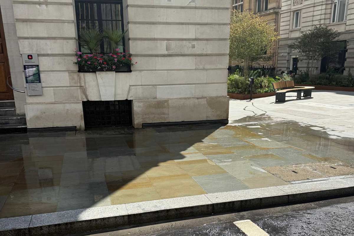 City of London Street Scene City Cleaning