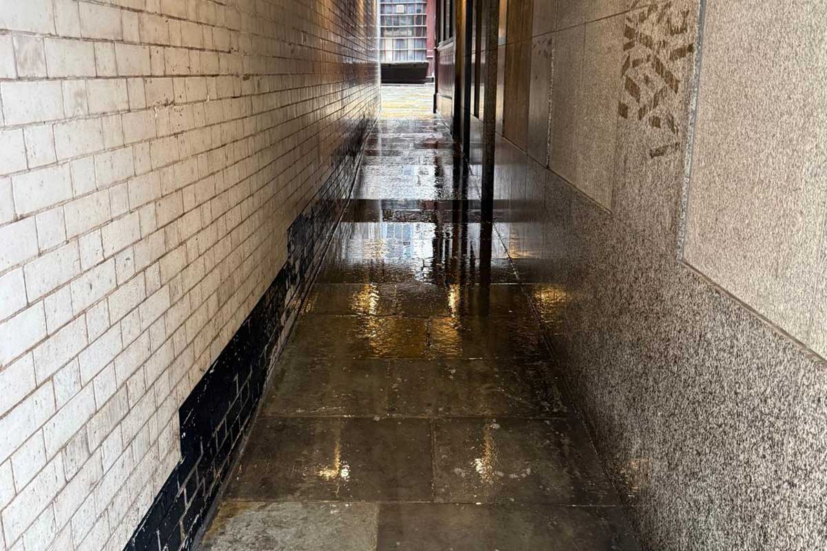 Deep Cleaning Ancient Alleyways of London